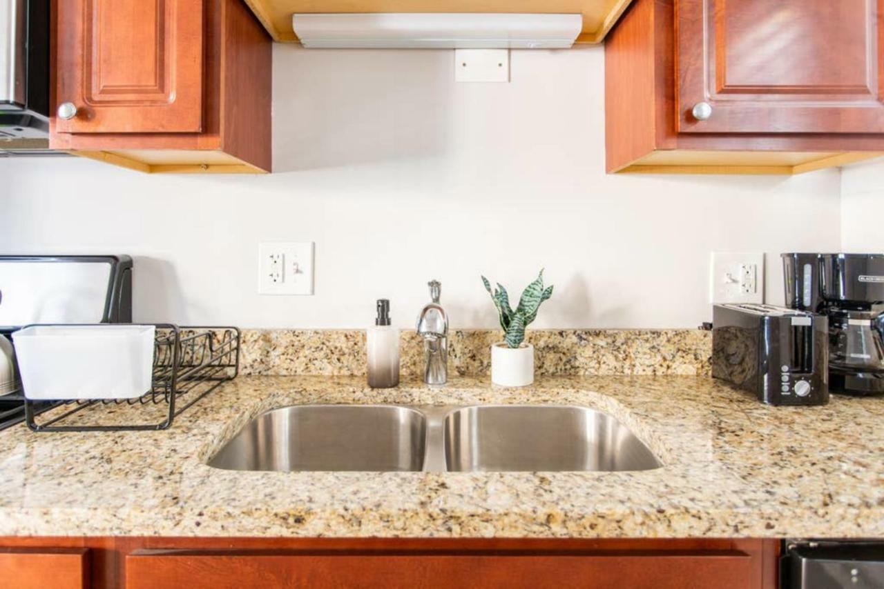 1Br Modern Apartment In Lincoln Square - Eastwood 3S Rep Чикаго Экстерьер фото